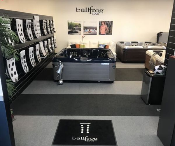 Bullfrog Spas Showroom in Wichita Falls